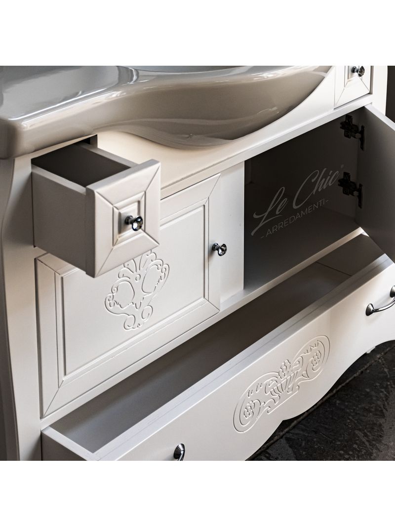 Mobile da bagno con colonna shabby - Le Chic Arredamenti 